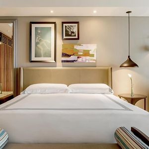 King Room One King Bed Balcony Downtown House